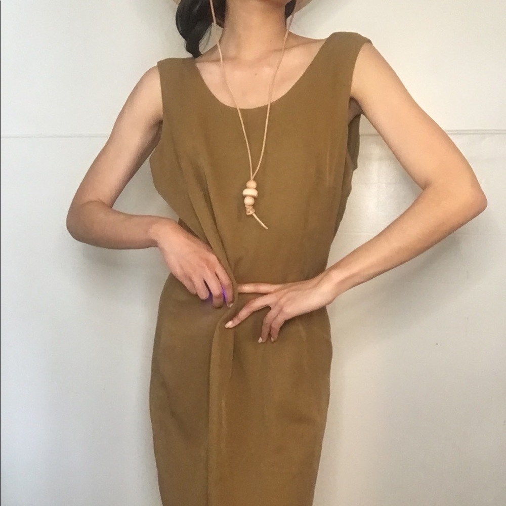 Classic olive sleeve less most dress